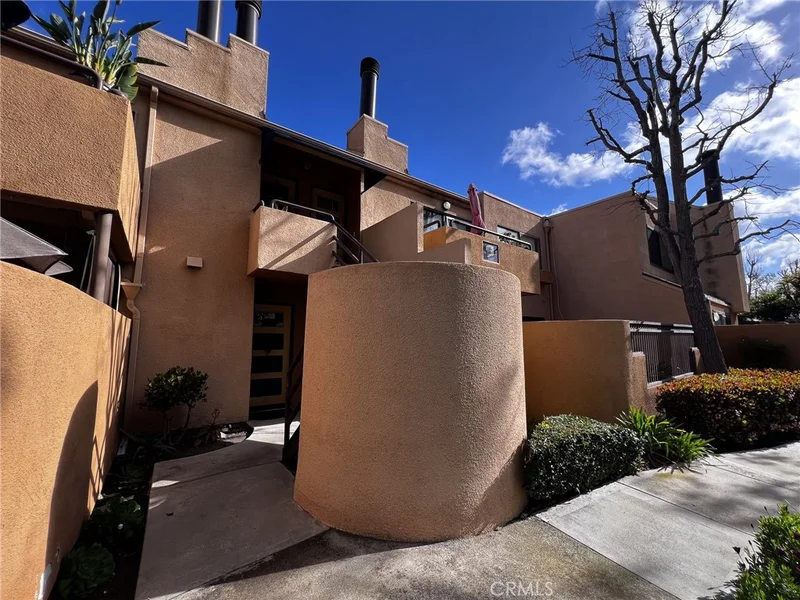 25671 Le Parc 10, Lake Forest, CA 92630