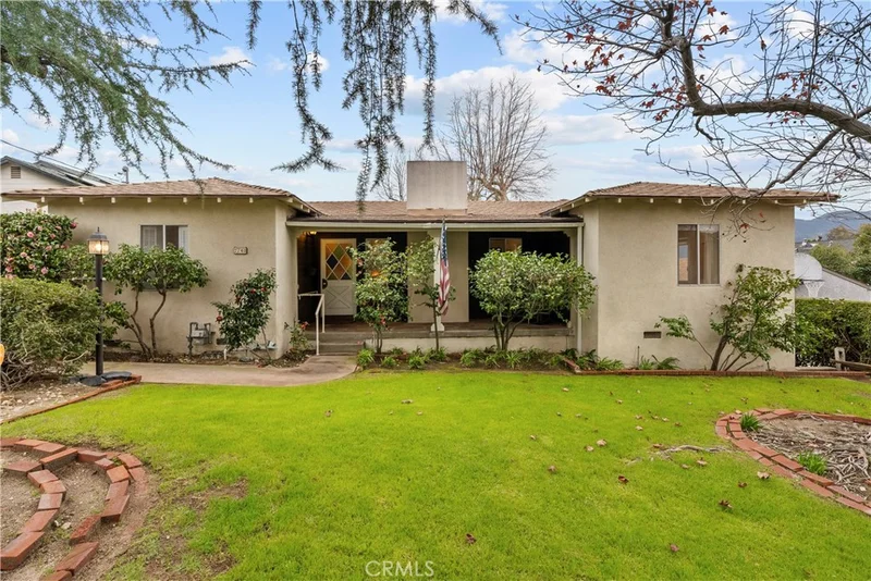 2740 Alabama Street, La Crescenta, CA 91214