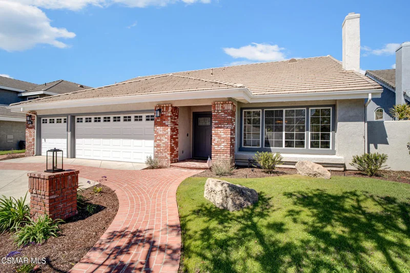 2711 Volcano Court, Oxnard, CA 93030