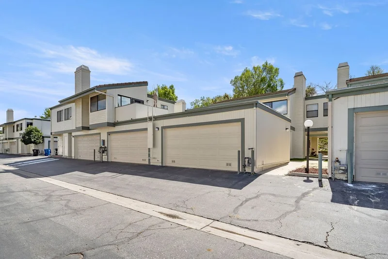 10508 Sunland Boulevard 1, Sunland, CA 91040