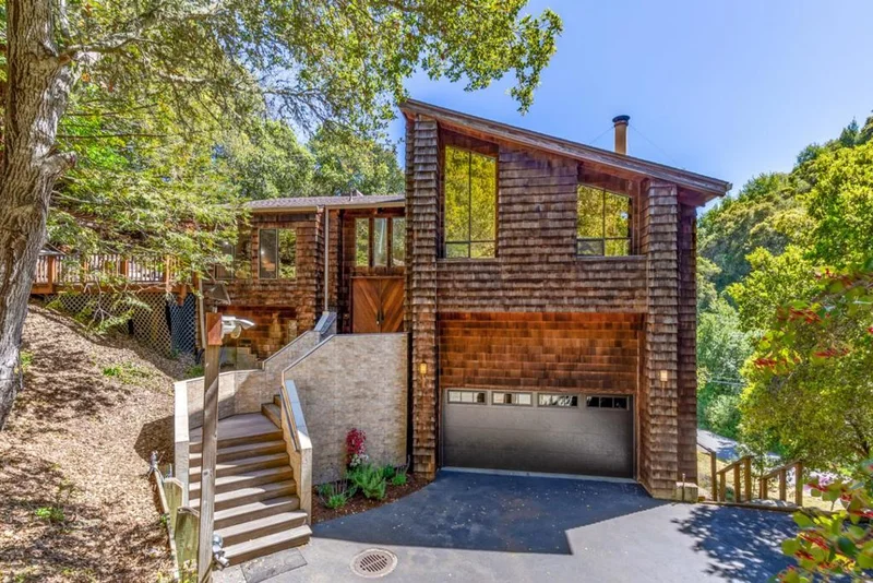 27381 Moody Road, Los Altos Hills, CA 94022