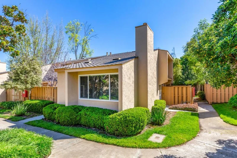 125 Connemara Way 136, Sunnyvale, CA 94087
