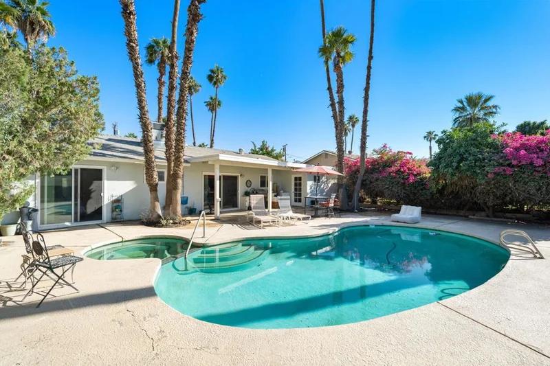 77140 Indiana Avenue, Palm Desert, CA 92211