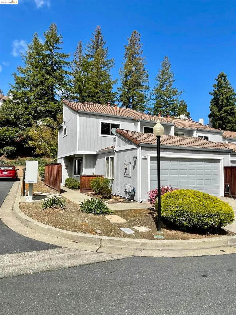 103 Via Cabrera Lane, Martinez, CA 94553