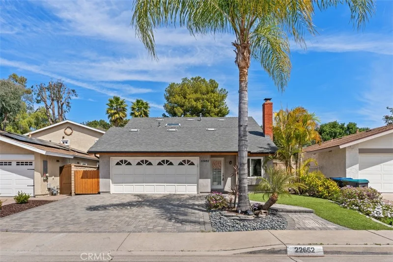 22652 Via Santiago, Mission Viejo, CA 92691