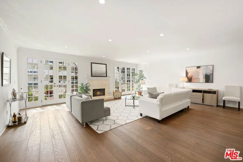 11815 Dorothy Street 1, Los Angeles, CA 90049