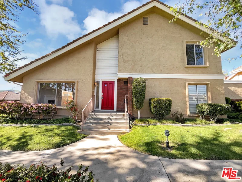 6258 Sunnycrest Drive, Oak Park, CA 91377