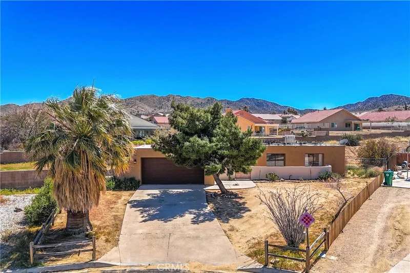 8588 Taft Court, Yucca Valley, CA 92284