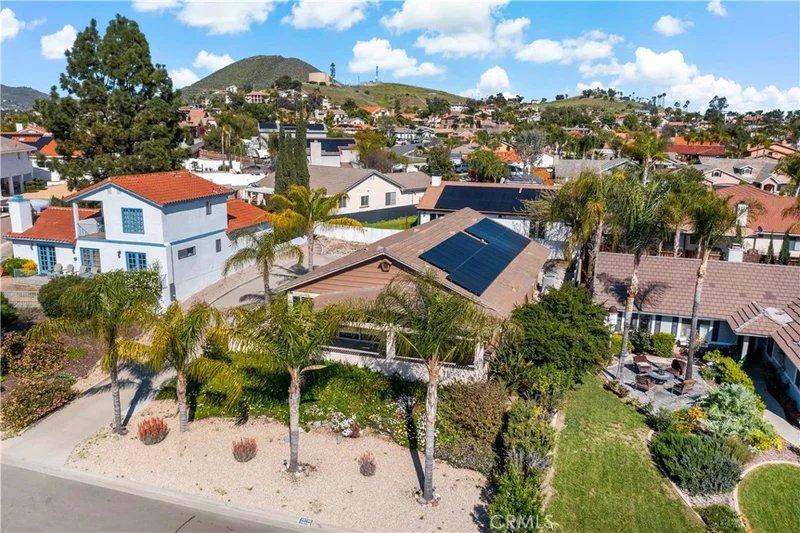 29736 Redwood Drive, Canyon Lake, CA 92587