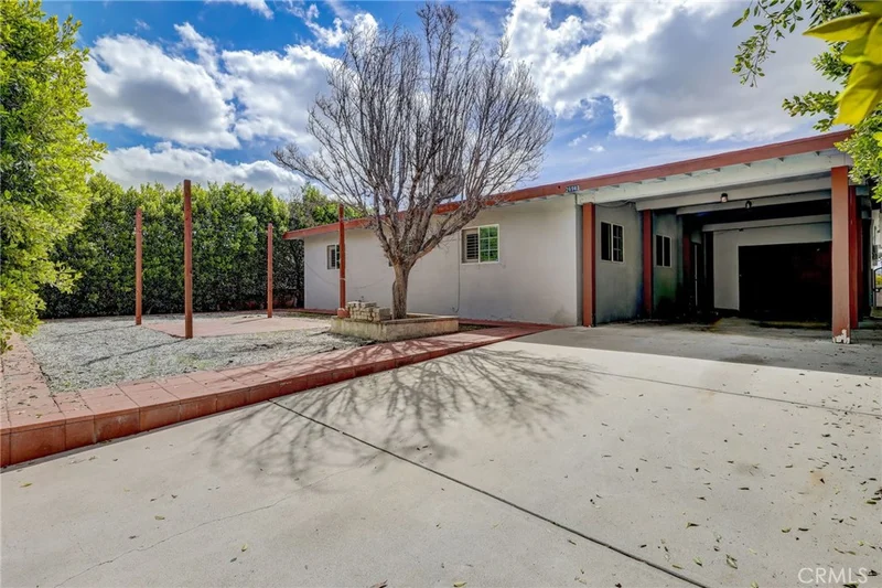 26943 Messina Street, Highland, CA 92346