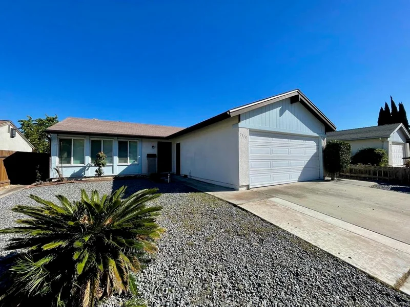 7913 Whelan Drive, San Diego, CA 92119