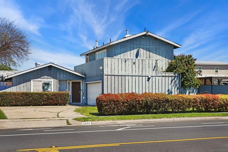 2955 Mission Village Dr, San Diego, CA 92123