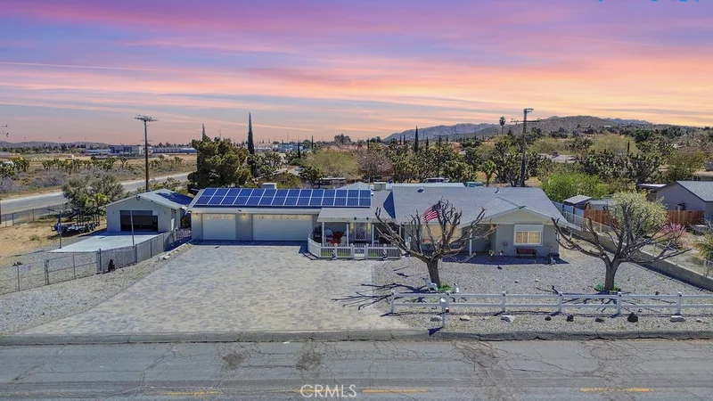 7719 Palm Avenue, Yucca Valley, CA 92284
