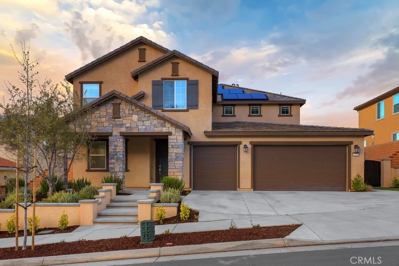 2739 Sierra Bella Drive, Corona, CA 92882
