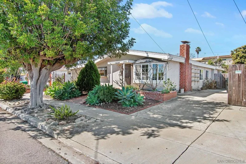 2574 Mammoth Dr, San Diego, CA 92123