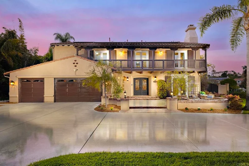 7947 Sitio Solana, Carlsbad, CA 92009