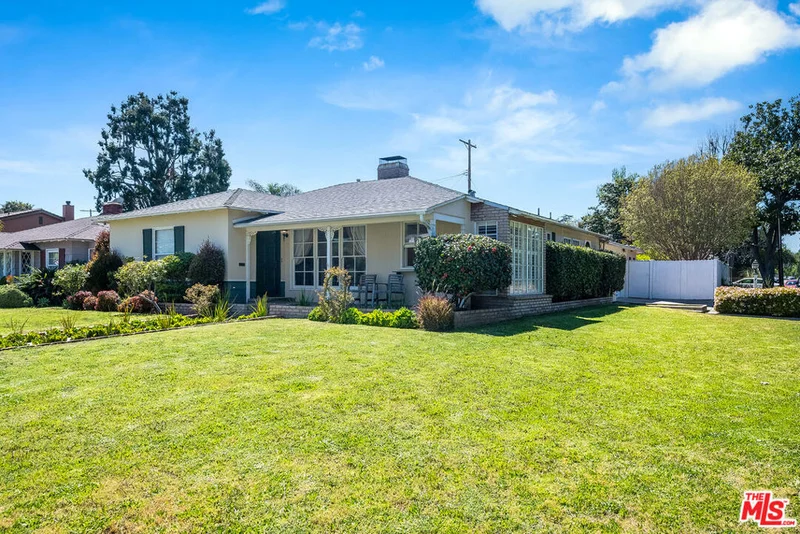 4557 Camellia Avenue, Studio City, CA 91602