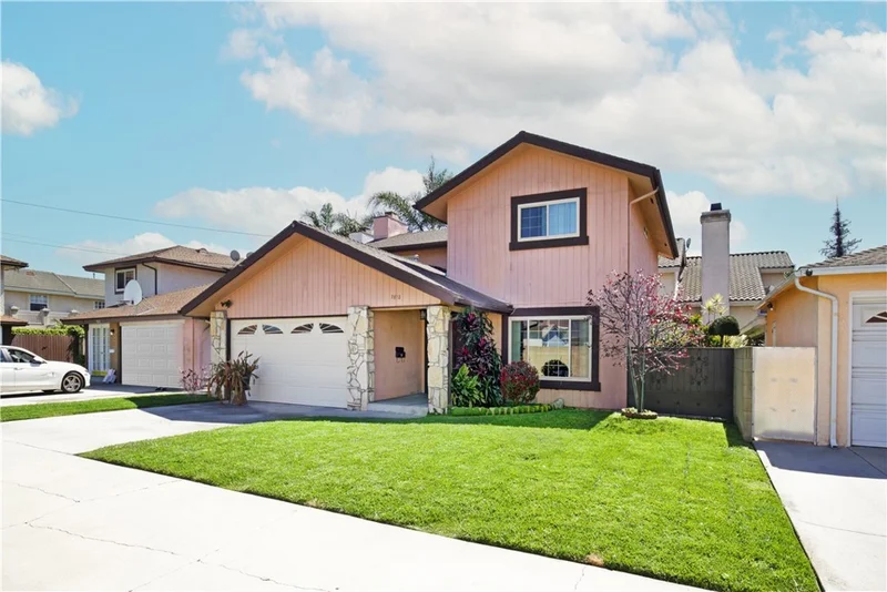 7818 Fontana Street, Downey, CA 90241