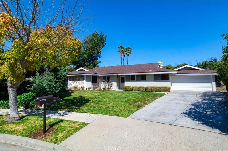 255 Dyer Court, Thousand Oaks, CA 91360