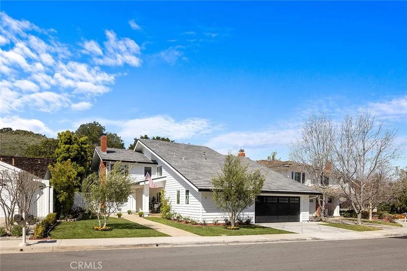 3 Sunburst, Irvine, CA 92603