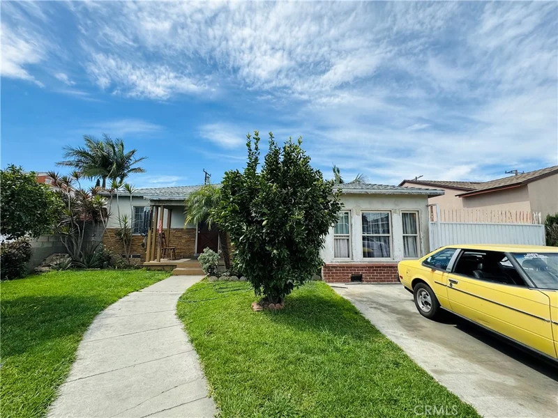 1009 S White Avenue, Compton, CA 90221