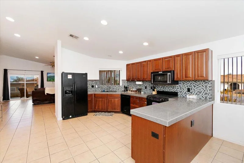 9056 Calle Barranca, Desert Hot Springs, CA 92240