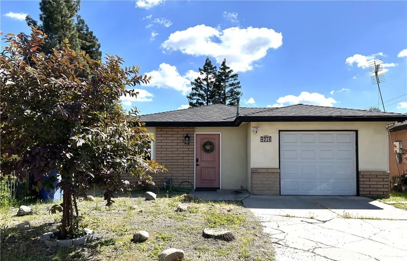 4316 N Cornelia Avenue, Fresno, CA 93722