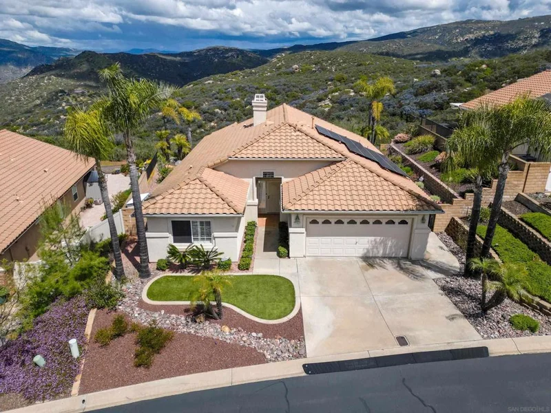2264 Larkspur Dr, Alpine, CA 91901