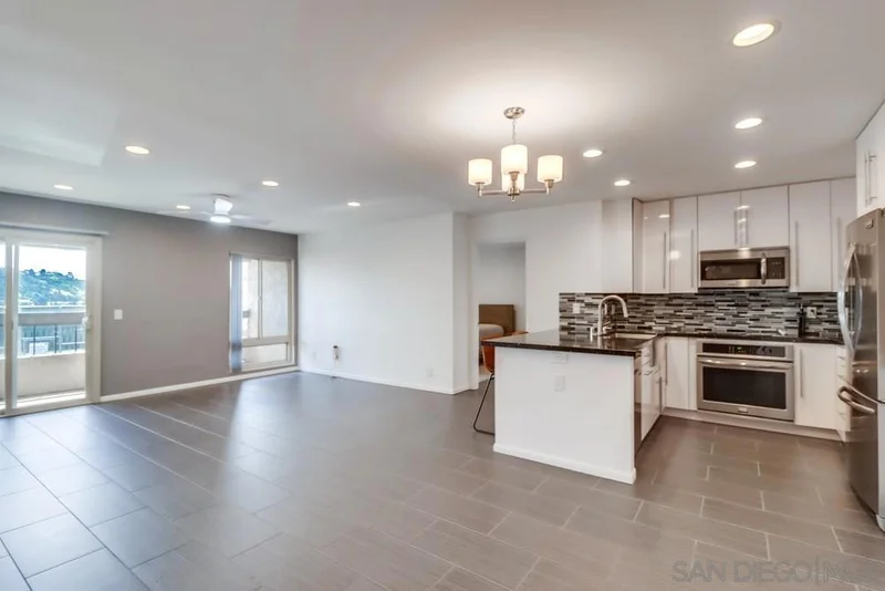 10425 Caminito Cuervo 213, San Diego, CA 92108