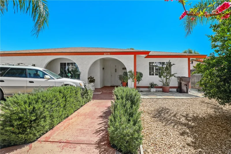 42195 Acacia Avenue, Hemet, CA 92544