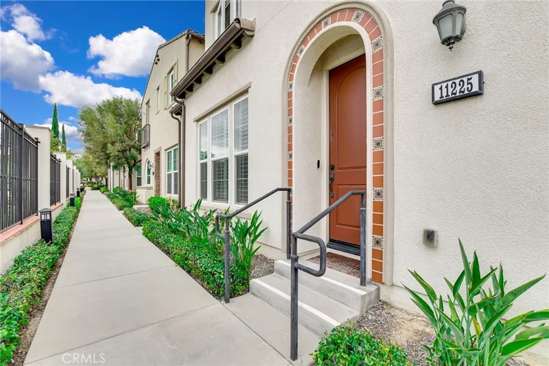 11225 Paseo Del Cielo, Porter Ranch, CA 91326