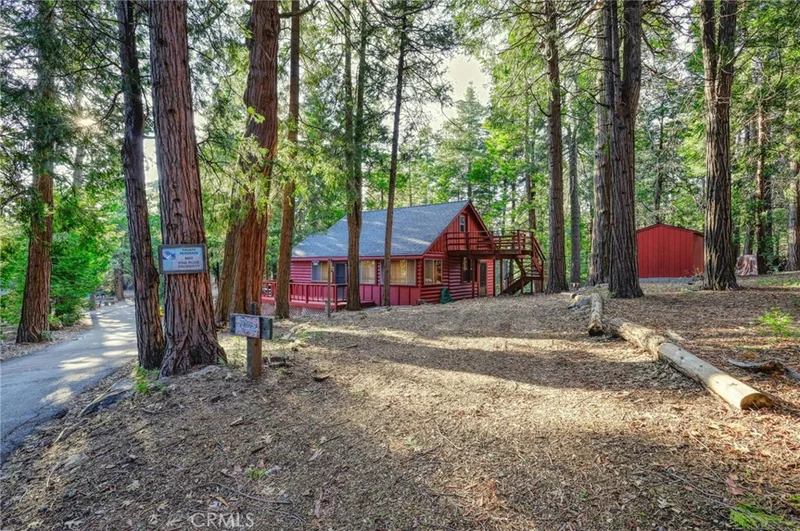 25825 Sunset Loop Road, Twin Peaks, CA 92391
