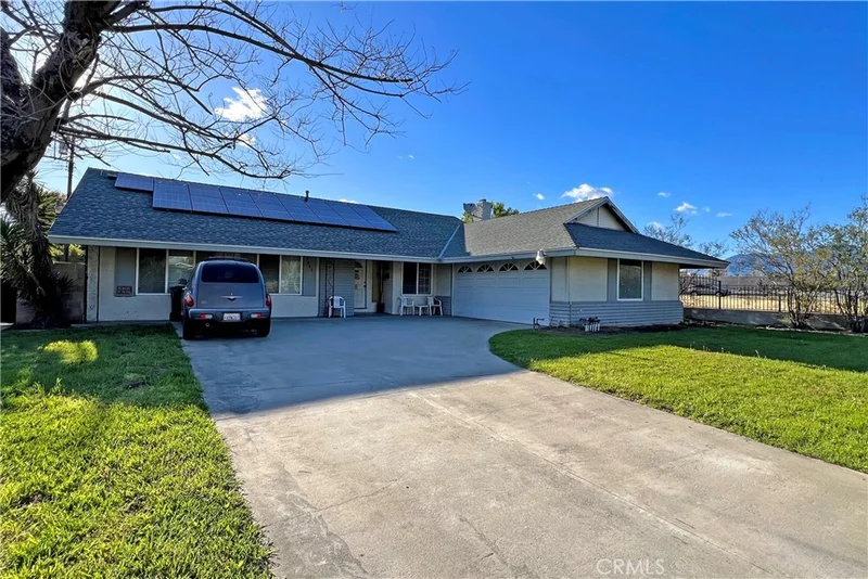 1880 N Sycamore Avenue, Rialto, CA 92376