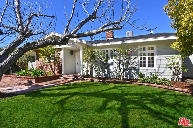 4567 Nagle Avenue, Sherman Oaks, CA 91423