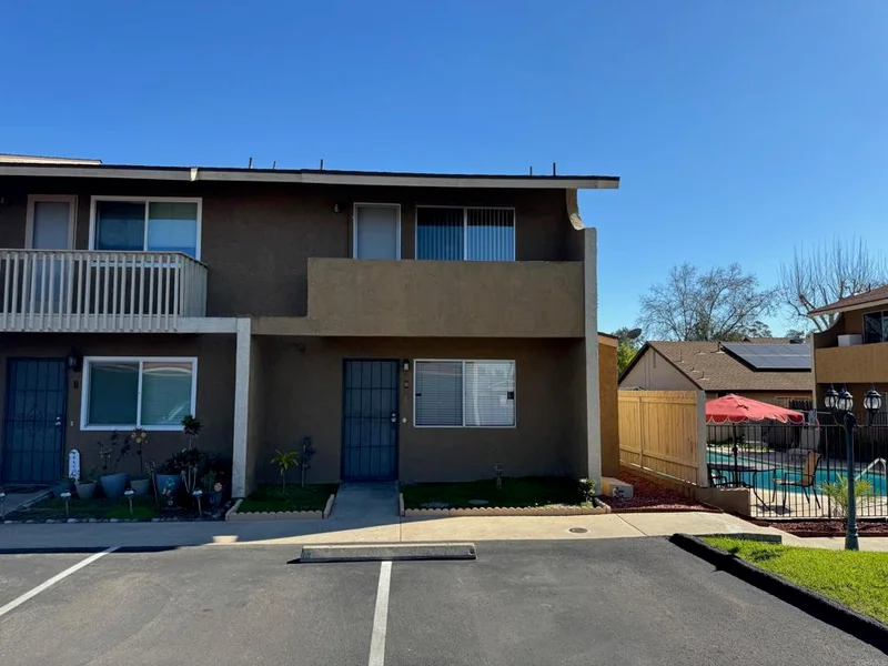 780 Ballantyne Street H, El Cajon, CA 92021