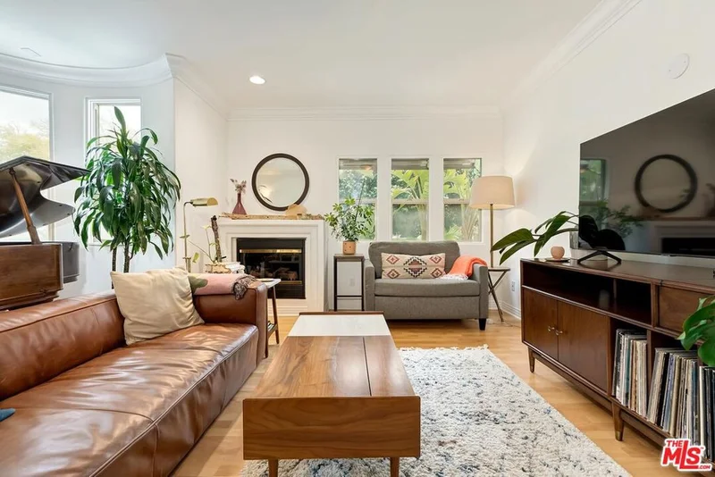 11612 Idaho Avenue 201, Los Angeles, CA 90025