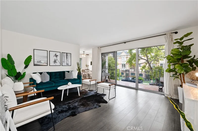 226 Grand Avenue 106, Long Beach, CA 90803