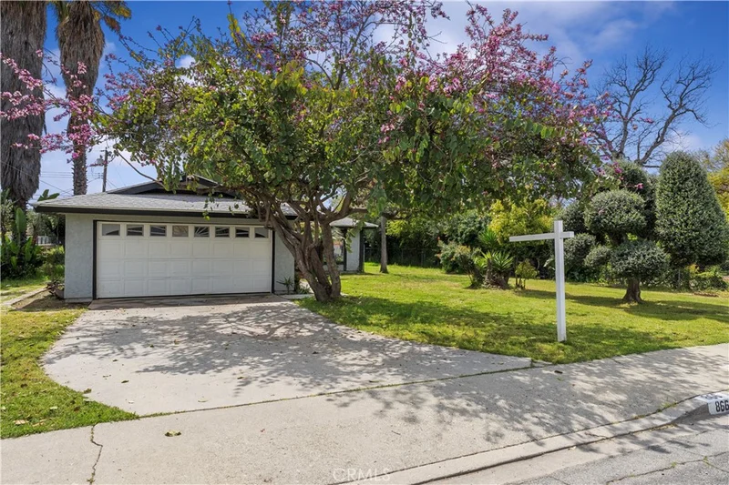 866 E Columbia Avenue, Pomona, CA 91767