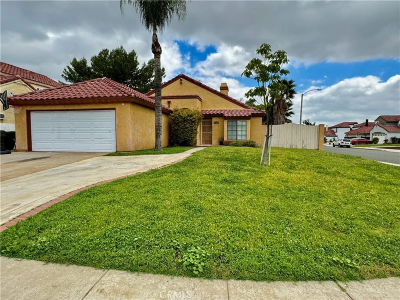 11712 Hummingbird Place, Moreno Valley, CA 92557