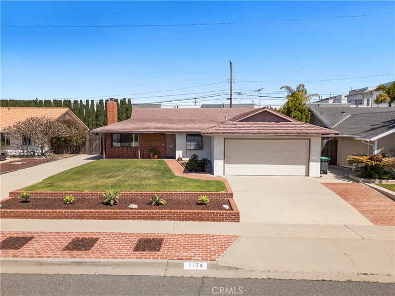 1174 Gleneagles Terrace, Costa Mesa, CA 92627
