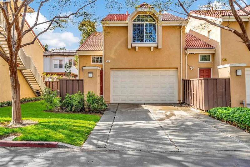 23 Sea Crest Ter, Fremont, CA 94536