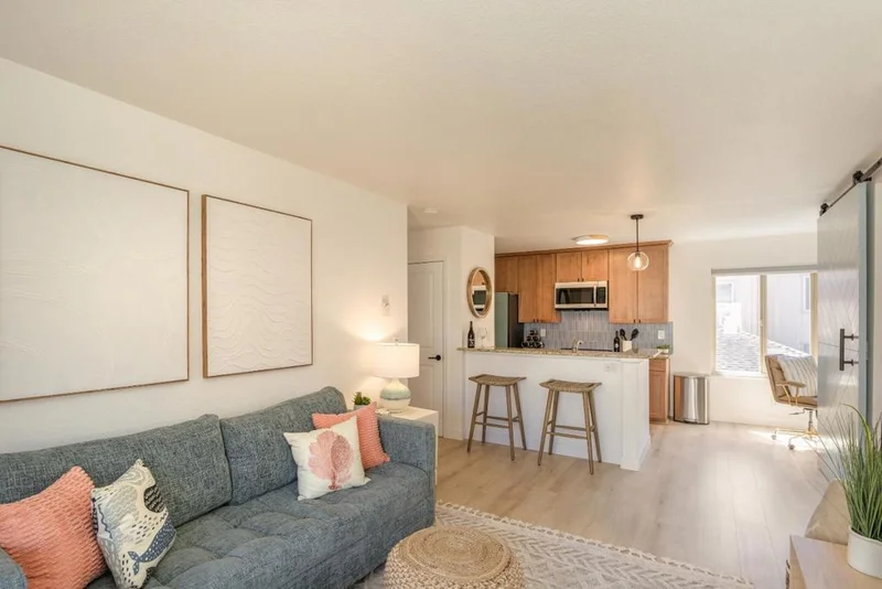 300 Glenwood Circle 308, Monterey, CA 93940