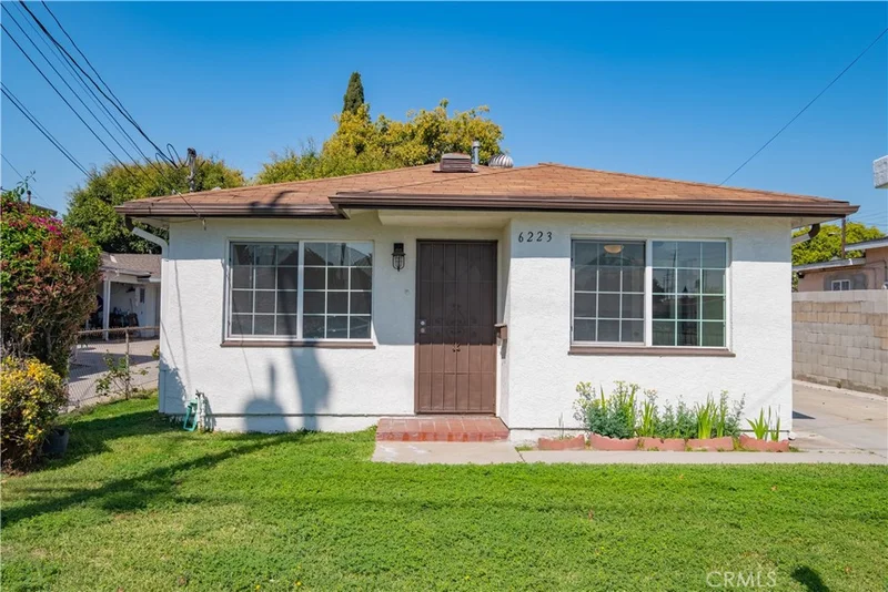 6223 Flora Avenue, Bell, CA 90201