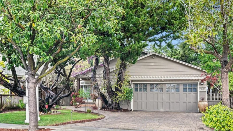 789 17th Avenue, Menlo Park, CA 94025