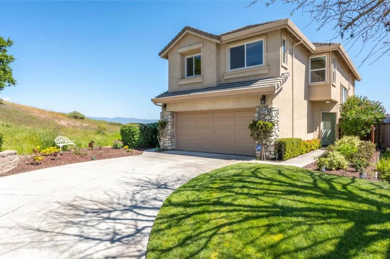 25341 Jasmine, Salinas, CA 93908
