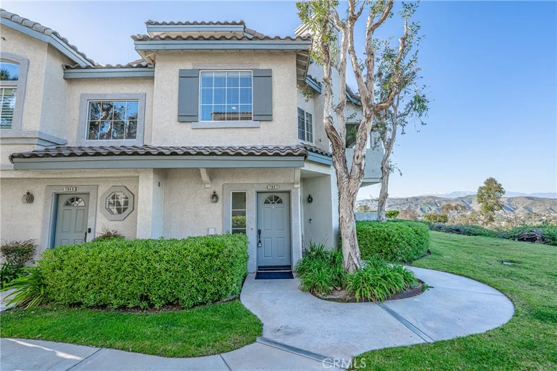 7947 E Viewrim Drive, Anaheim Hills, CA 92808