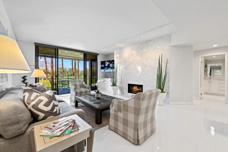 910 Island Drive 214, Rancho Mirage, CA 92270