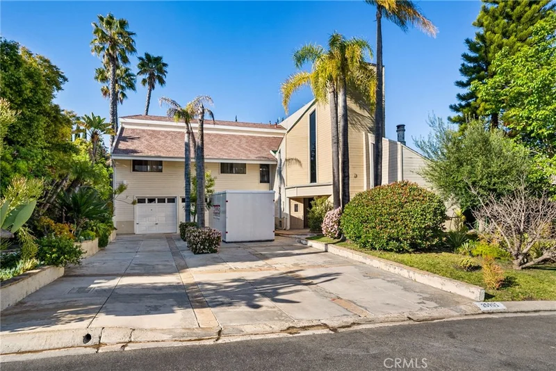 25901 Nellie Gail Road, Laguna Hills, CA 92653
