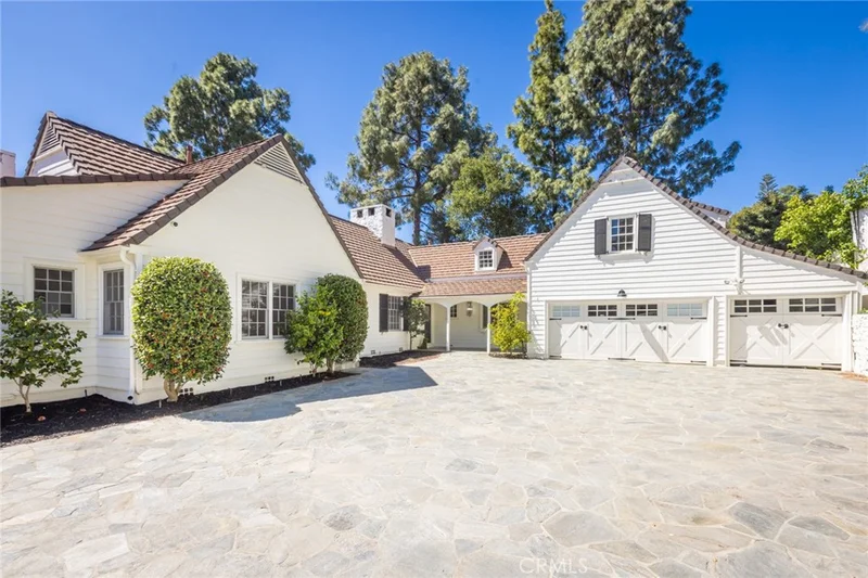11630 Bellagio Rd, Los Angeles, CA 90049
