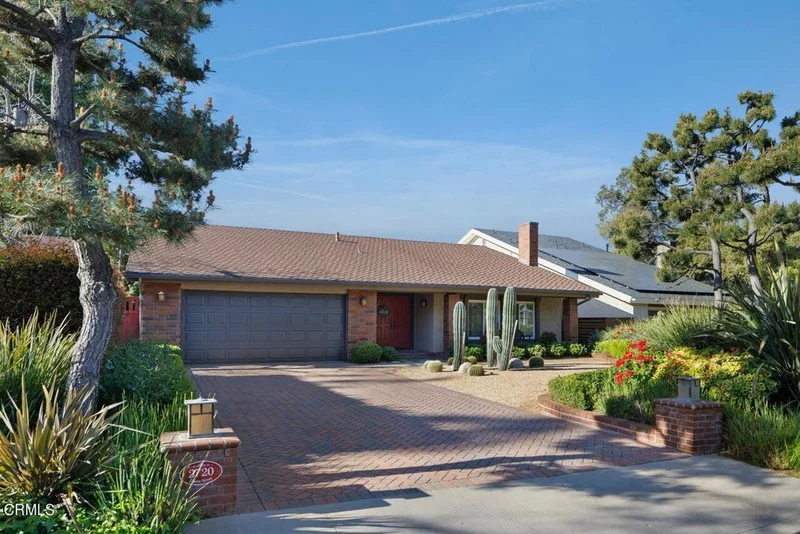 2720 Diana Street, Pasadena, CA 91107